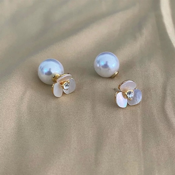Kate Spade 2 in 1 Flower and Pearl Earrings 🌸 - Picture 8 of 11